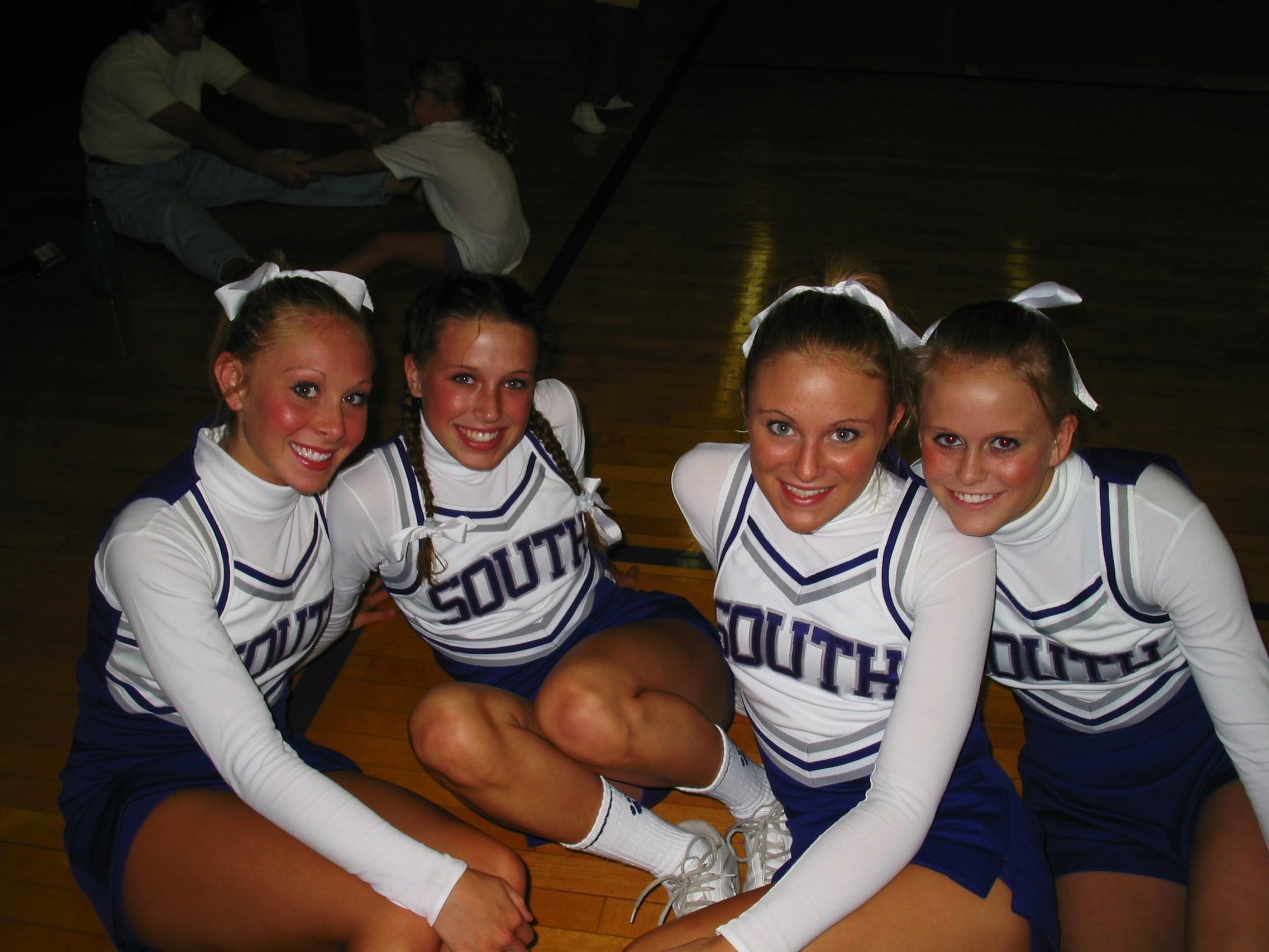 Bloomington (IN) High School South Cheer Girls - bhss04-05_HannaMadisonLizE...